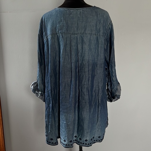 Gorgeous Vintage America Navy Blue with Embroidery and Gold Bead Blouse or Dress - Picture 8 of 11